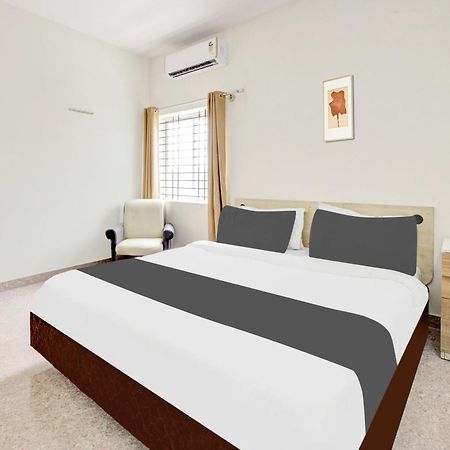 Hotel O Sri Manjunatha Deluxe Suites バンガロール エクステリア 写真