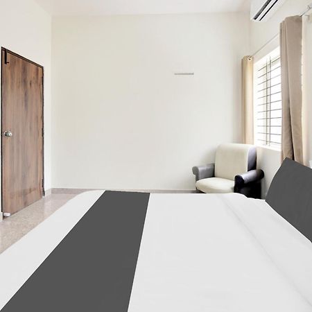 Hotel O Sri Manjunatha Deluxe Suites バンガロール エクステリア 写真