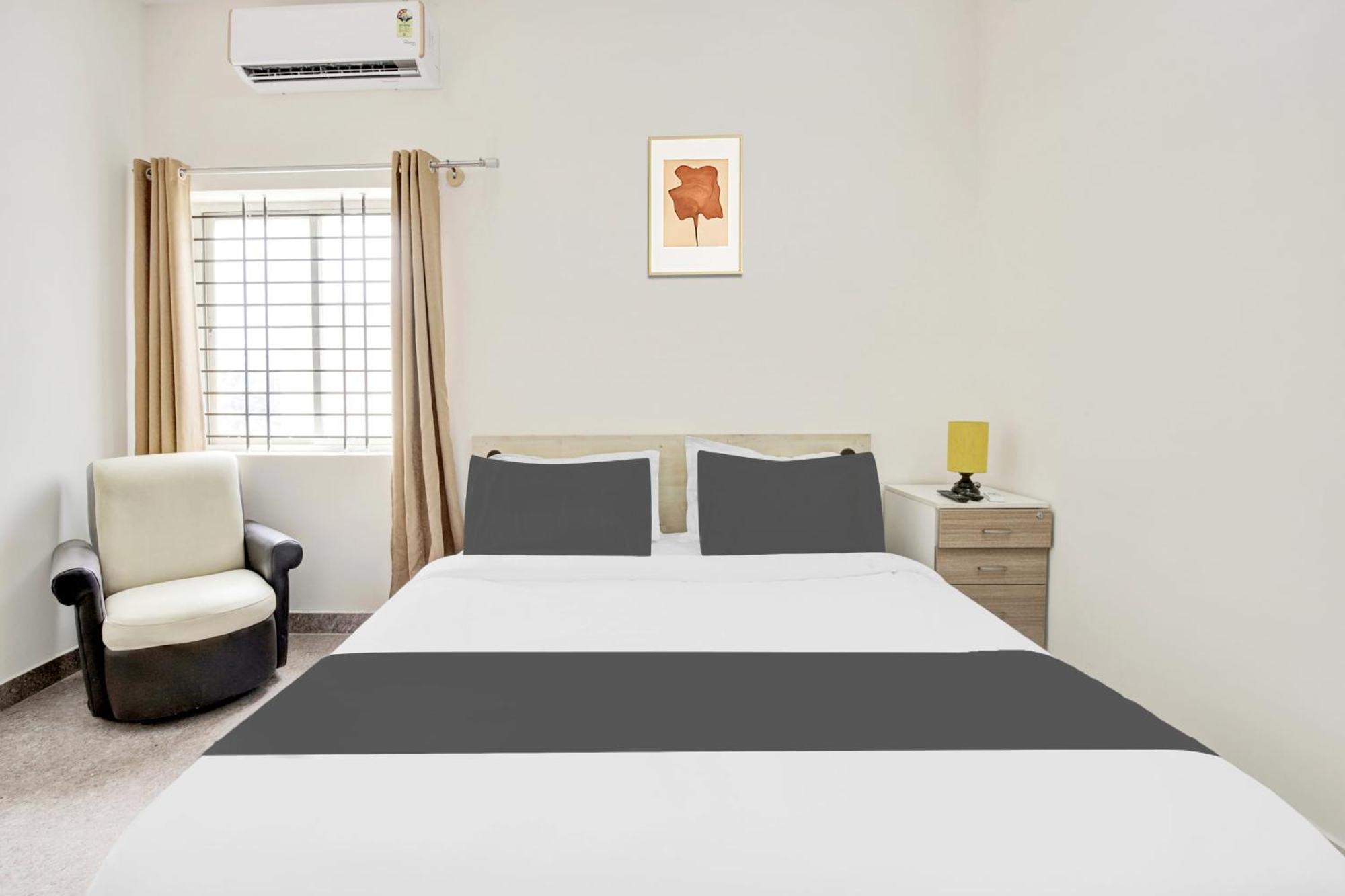Hotel O Sri Manjunatha Deluxe Suites バンガロール エクステリア 写真