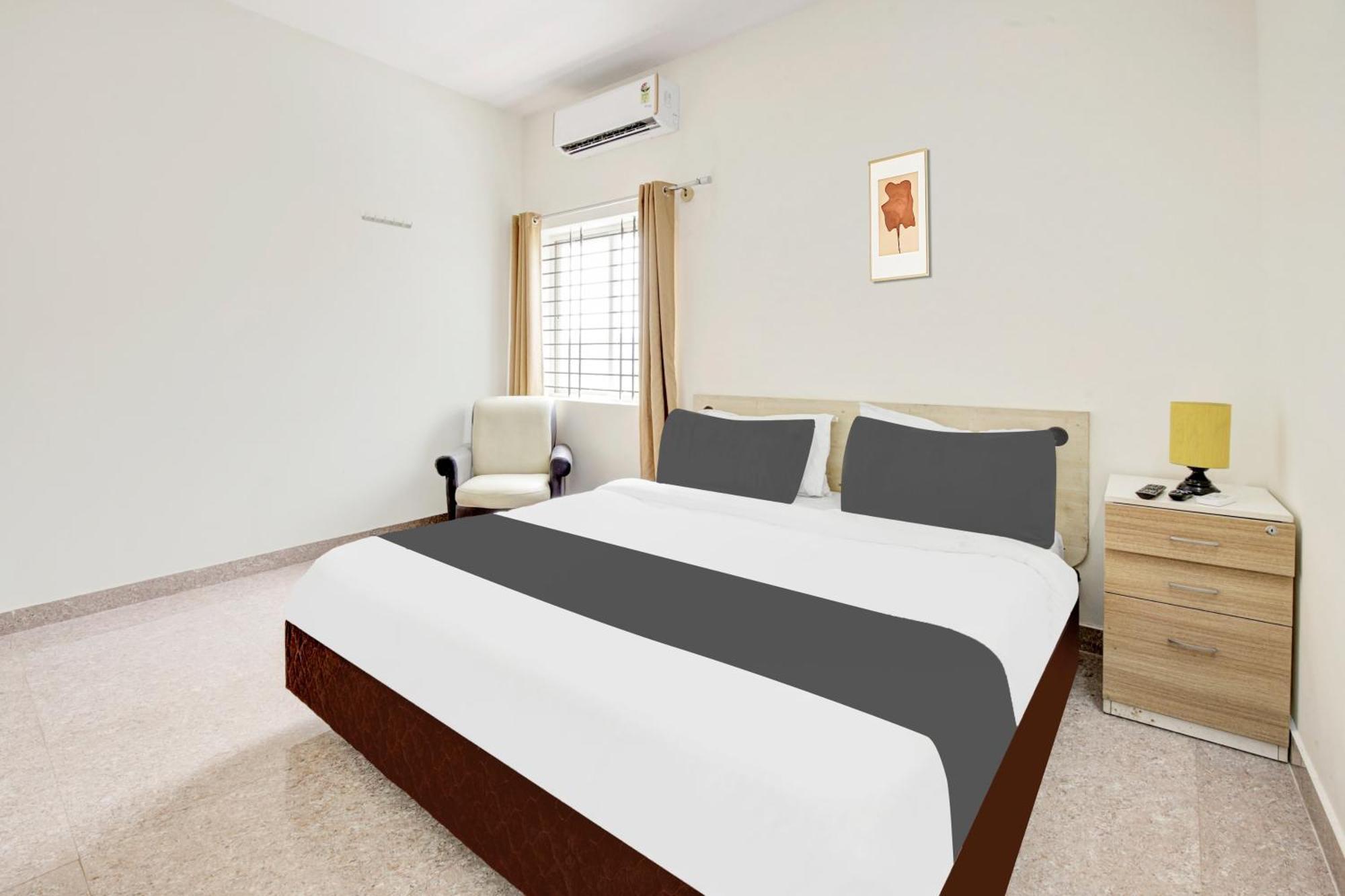 Hotel O Sri Manjunatha Deluxe Suites バンガロール エクステリア 写真